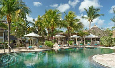 coin-de-mire_attitude-ile-maurice_pool_piscine