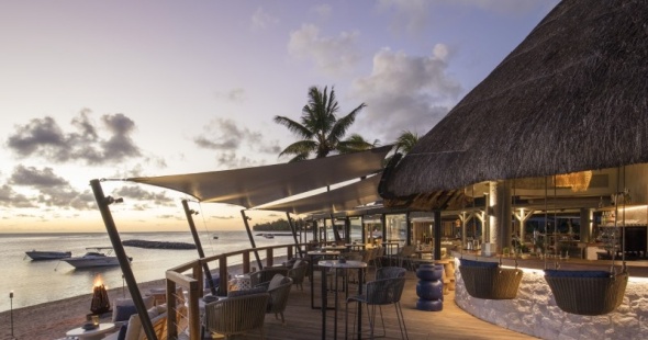 hotel-heritage_awali-golf-spa-resort-ile-maurice-infinity-blue-restaurant
