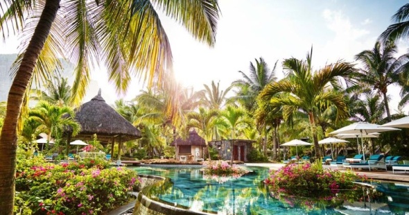 hotel-lux-le_-morne-resort-ile-maurice-pool-03