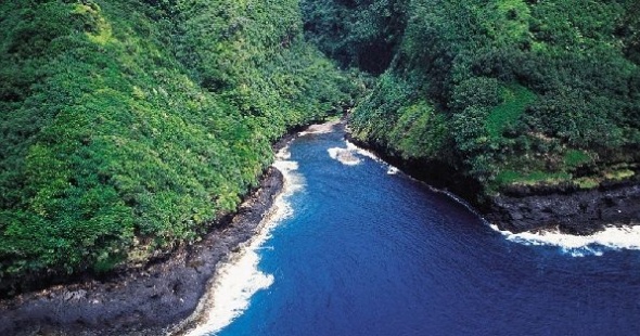 montagne_vue_de_haut_1093884272