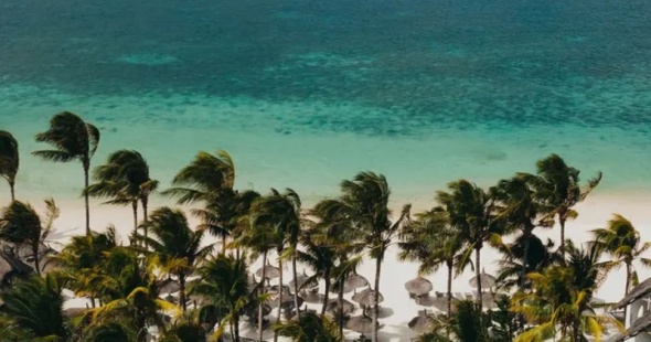 veranda-palmar-beach-hotel-ile-maurice-aerial-sea